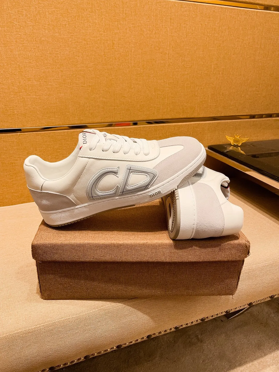 Men's shoes 💰 420💰【Dior】🔥 High-end men's shoes brand official website 1:1 latest masterpiece: the upper is made of Italian imported first-layer cowhide with a comfortable and breathable lining➕original non-slip and wear-resistant outsole🔥, making walking more convenient and comfortable! An exclusive new model, a stunning work, a beautiful 1:1 replica [color] compared to the official quality! Create a fashionable personality to set off your uniqueness! A must-have for trendy men! Classic 🔥Size: 38-44 Color: 🔥 2⃣️colors available🔥.